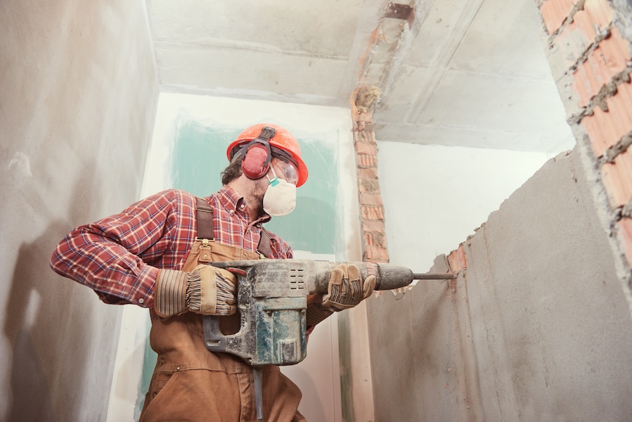 HOW CAN PROFESSIONAL ASBESTOS REMOVAL PROTECT YOUR FAMILY’S HEALTH AT HOME?